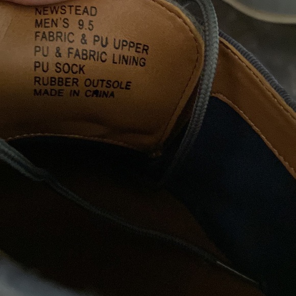 Men’s 9.5 Steve maddens - Picture 3 of 3